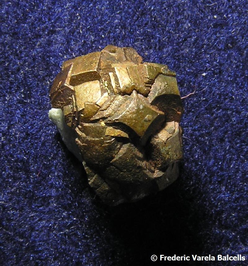 Pirita
1 x 0,8 x 0,4 cm.
(Autor: Frederic Varela)