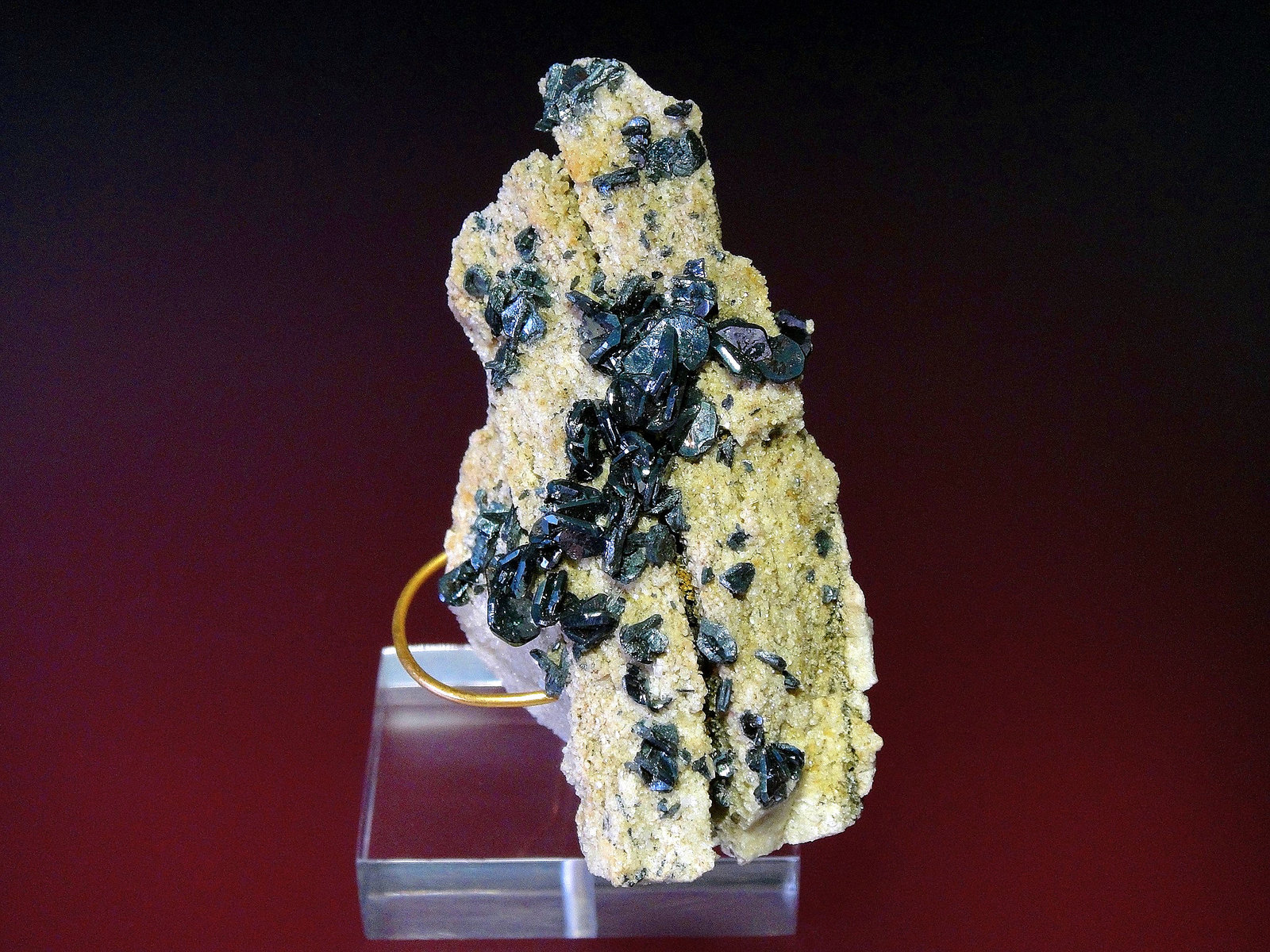 Hematites con Rutilo epitaxial
7 x 4 cm.
(Autor: Antonio P. López)