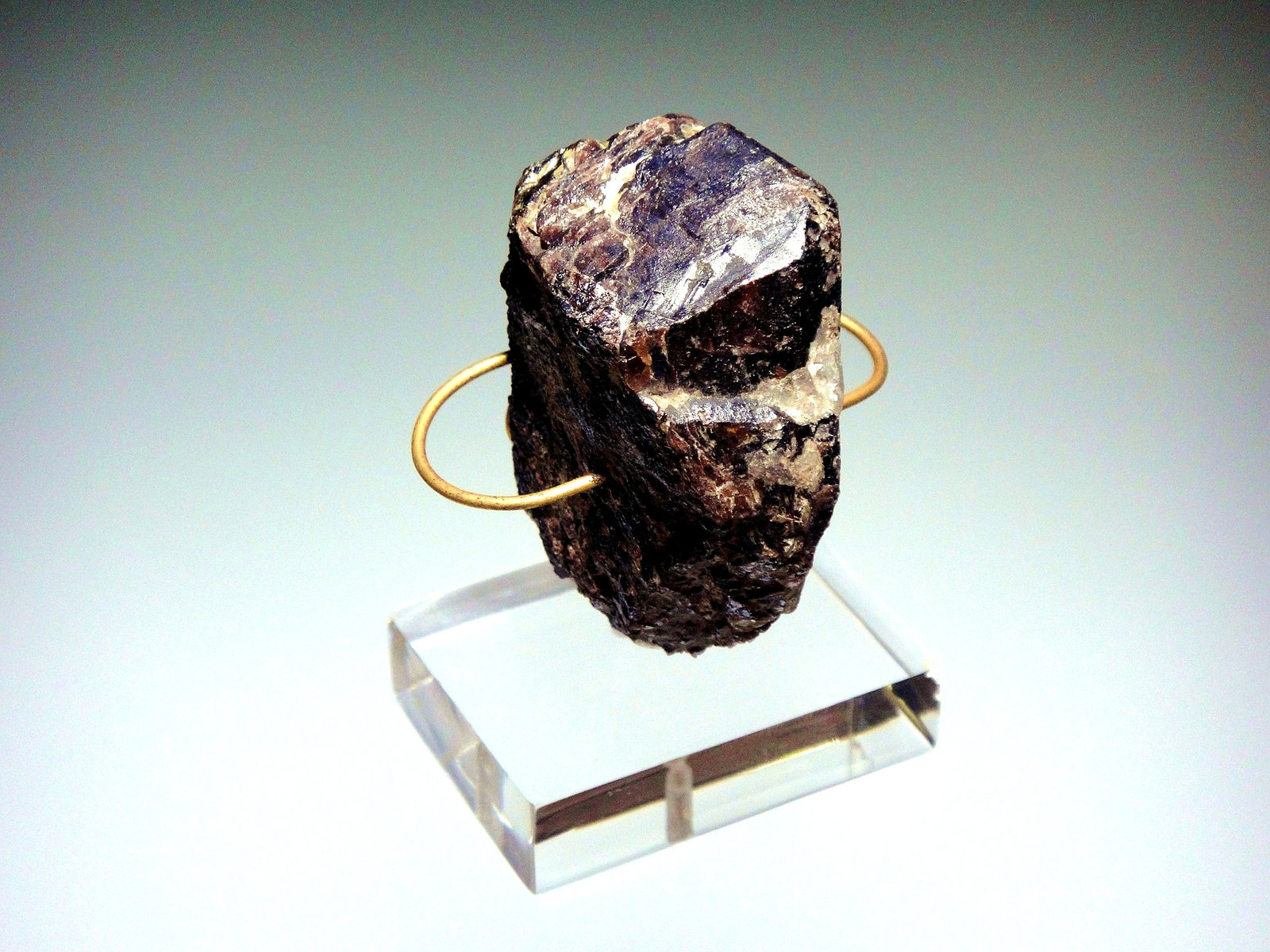 Rutilo
5 x 2 cm.
(Autor: Antonio P. López)