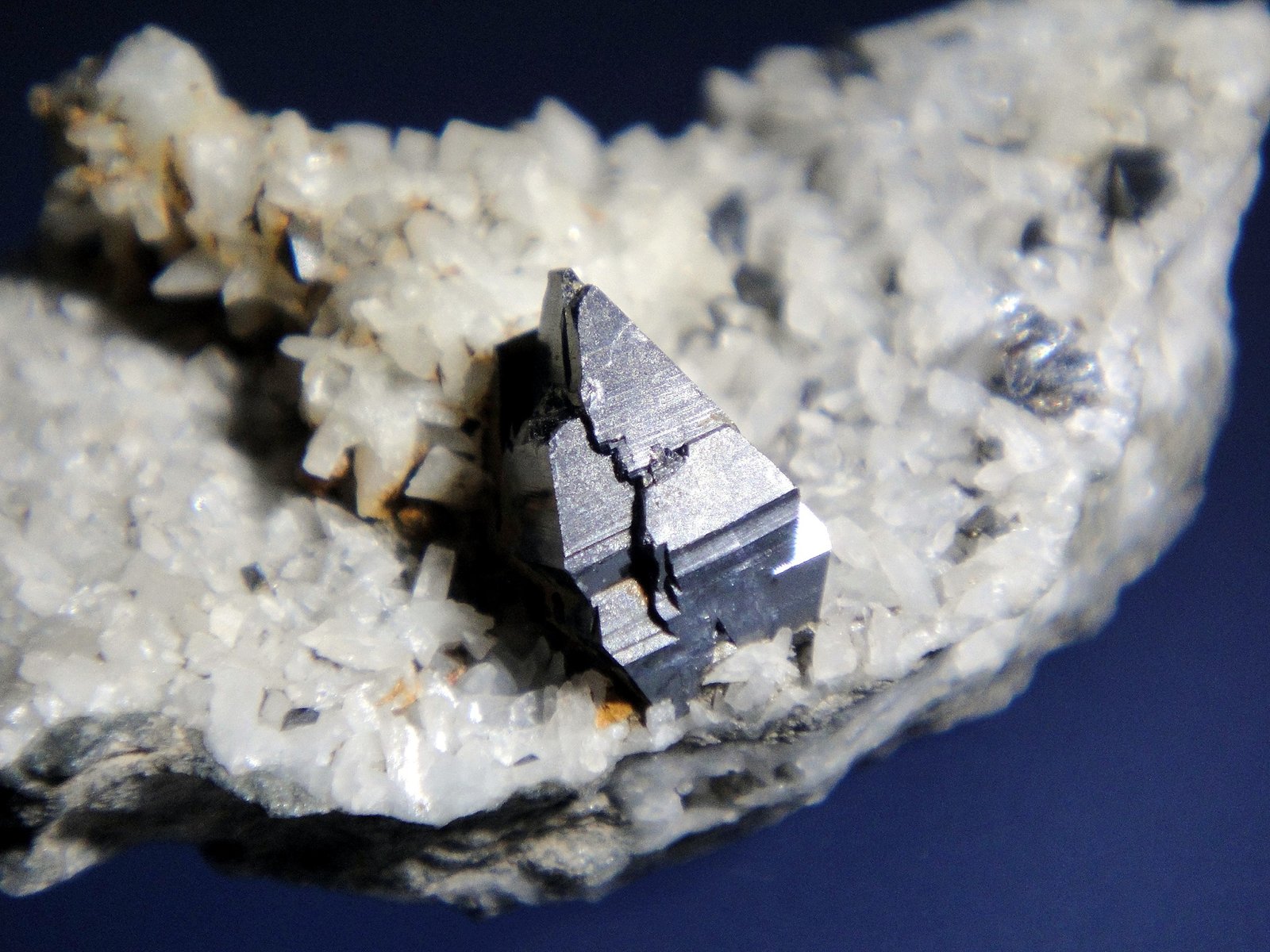 Anatasa
Cristal de 1 cm.
(Autor: Antonio P. López)