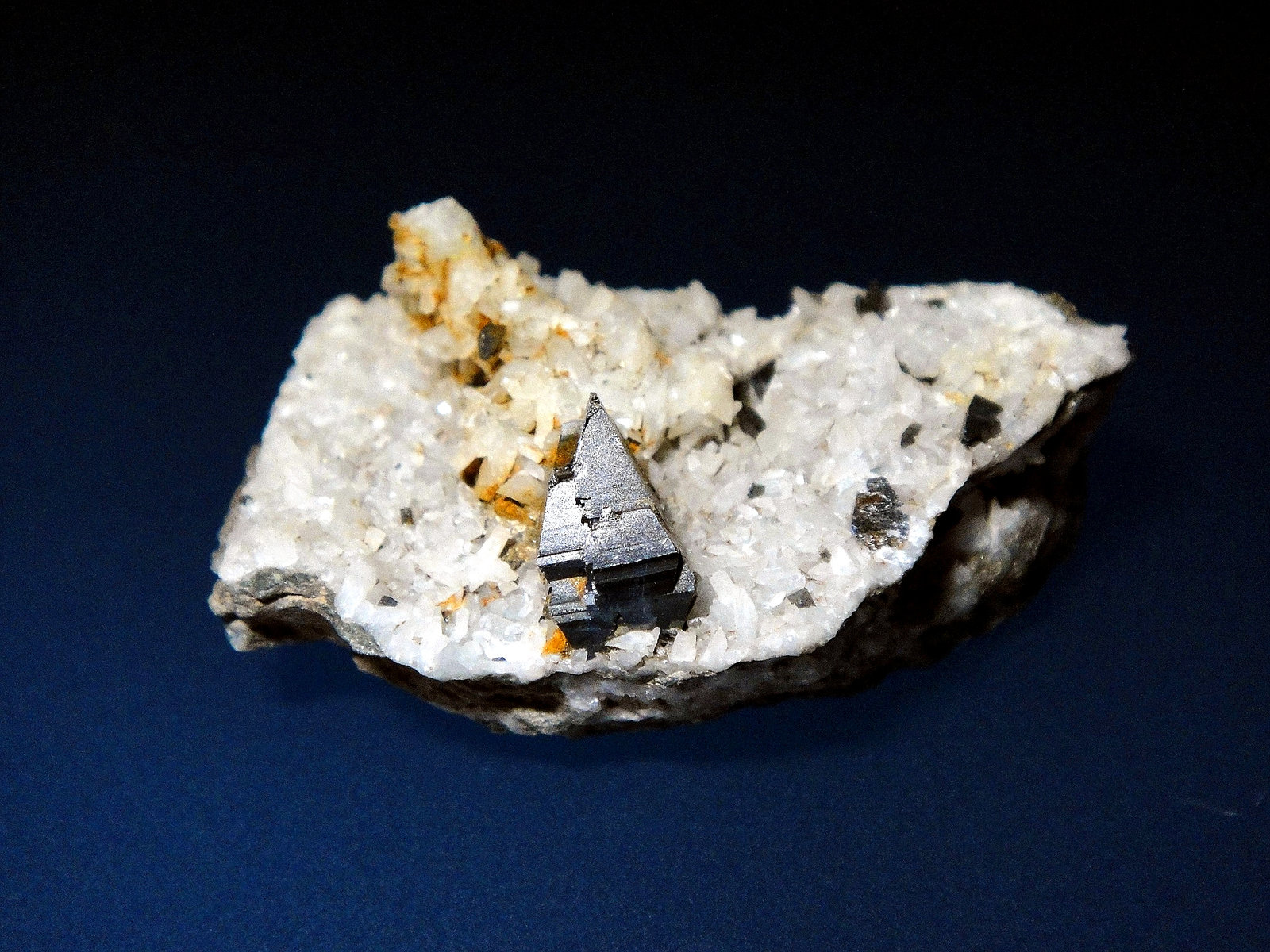 Anatasa en Cuarzo
4 x 3 cm.
(Autor: Antonio P. López)