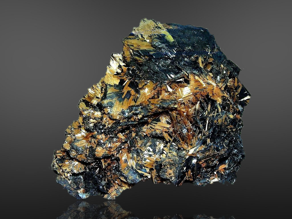 Rutilo en Hematites
10 x 10 cm.
(Autor: Antonio P. López)