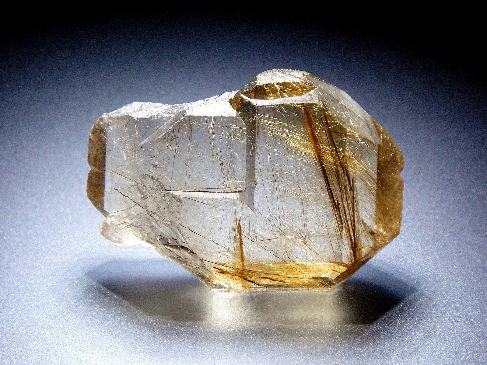 Rutilo en Cuarzo
4 x 3 cm.
(Autor: Antonio P. López)