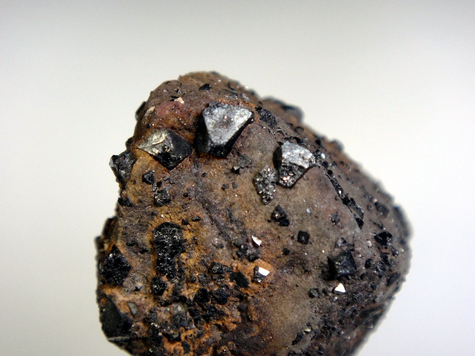 Magnetita
Cristal de 5 mm.
(Autor: Antonio P. López)