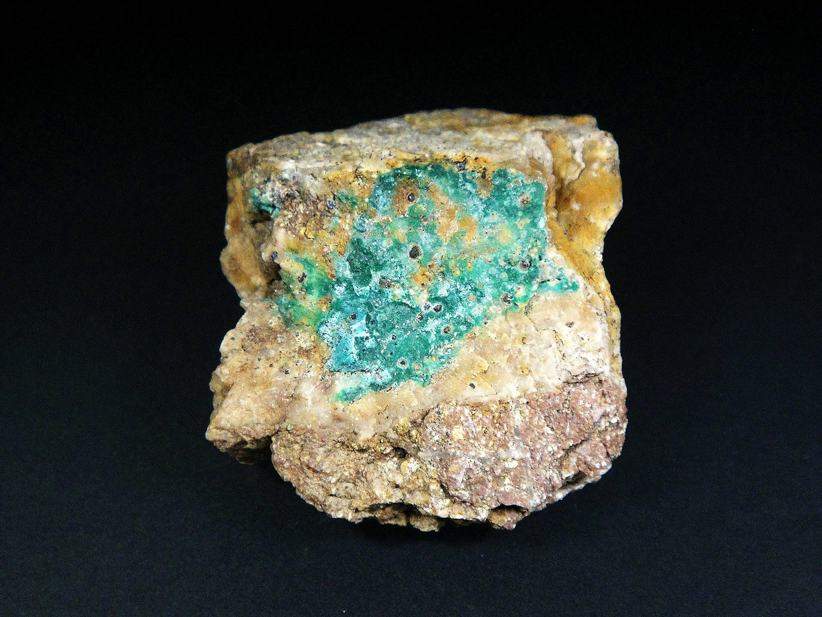 Mackayita, Khinita
4 x 4 cm.
(Autor: Antonio P. López)