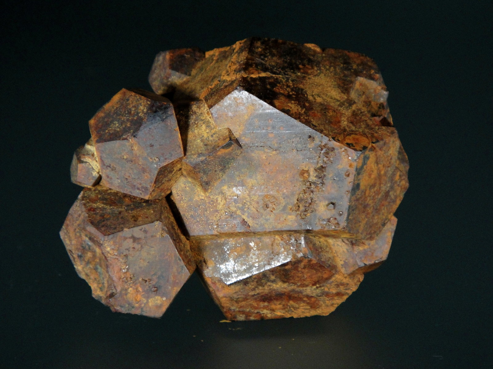 Goethita pseudo pirita
7 x 6 cm.
(Autor: Antonio P. López)