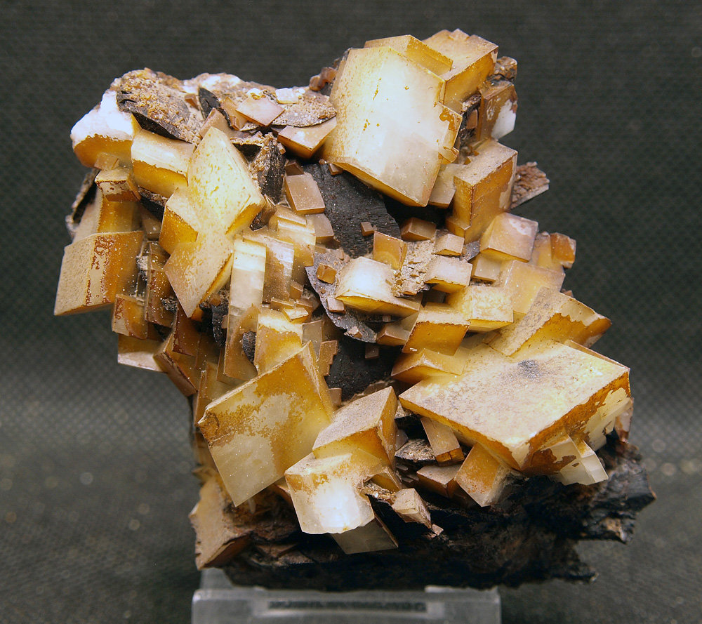 Dolomita
7 x 5.5 cm
(Autor: Pedro Antonio)