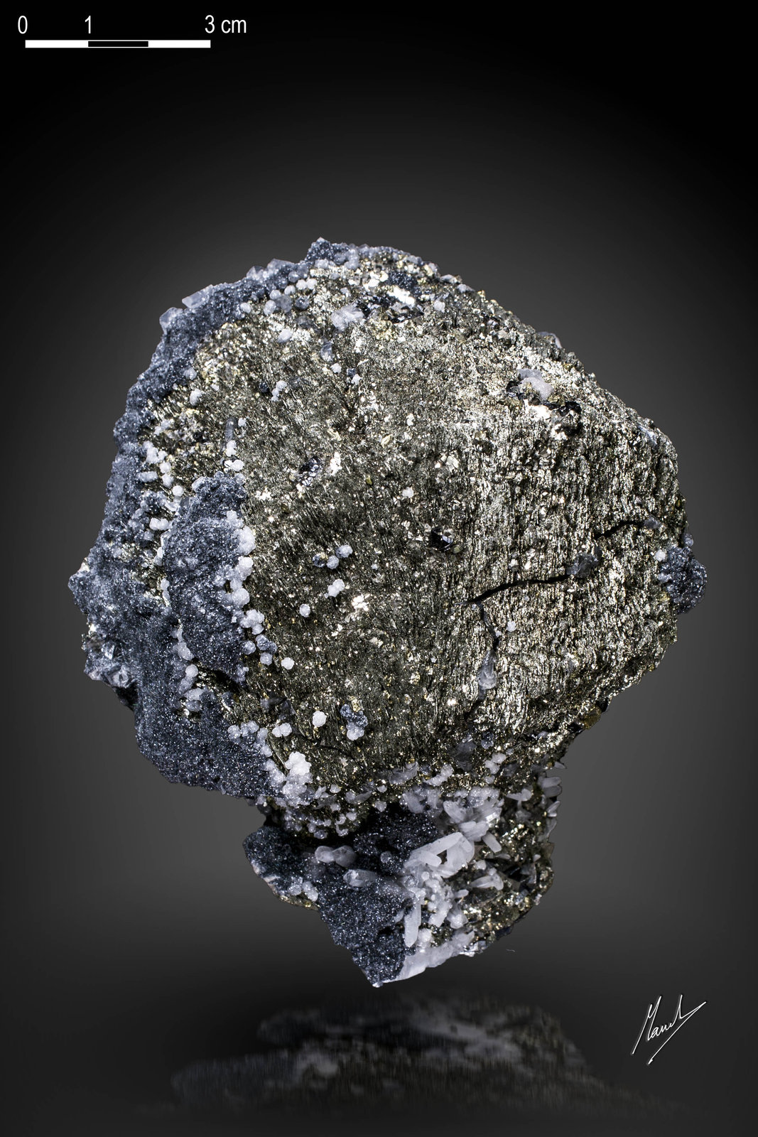 Pirrotita, Pirita, Rodocrosita y Boulangerita
126 x 95 mm
(Autor: Manuel Mesa)
