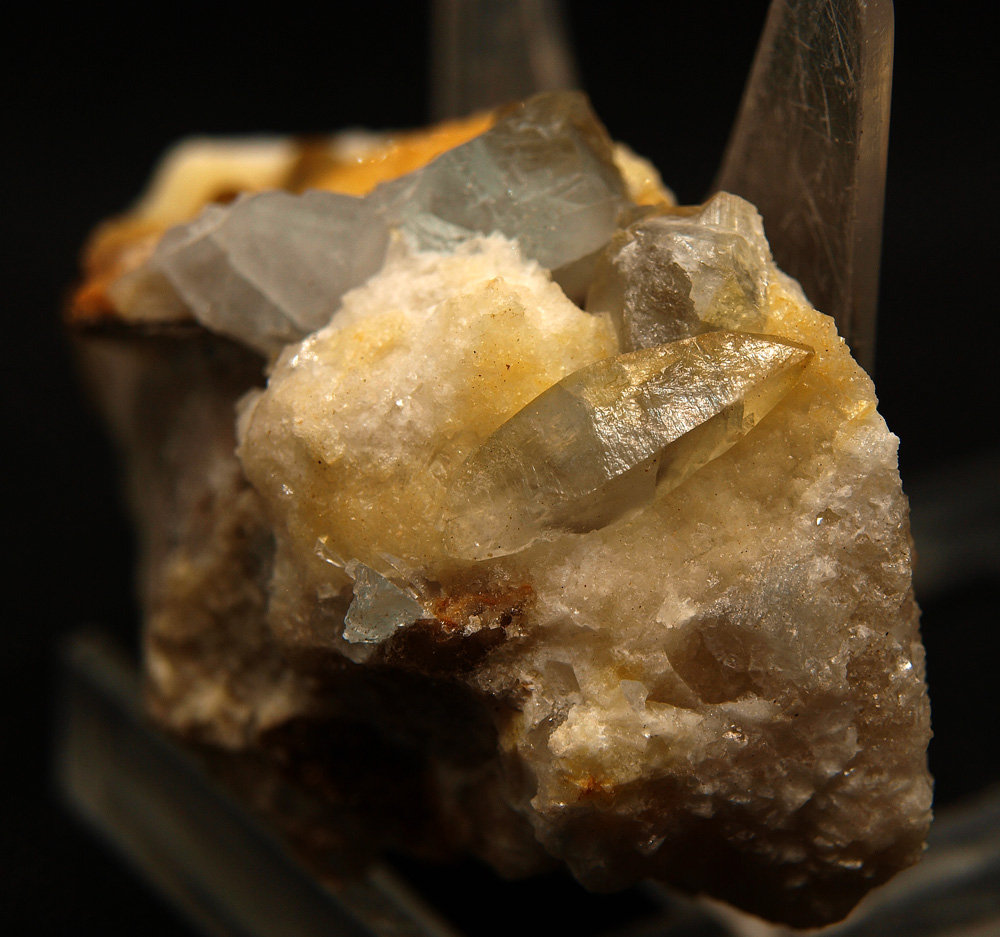 Celestina
6 x 3.5 cm
(Autor: Pedro Antonio)