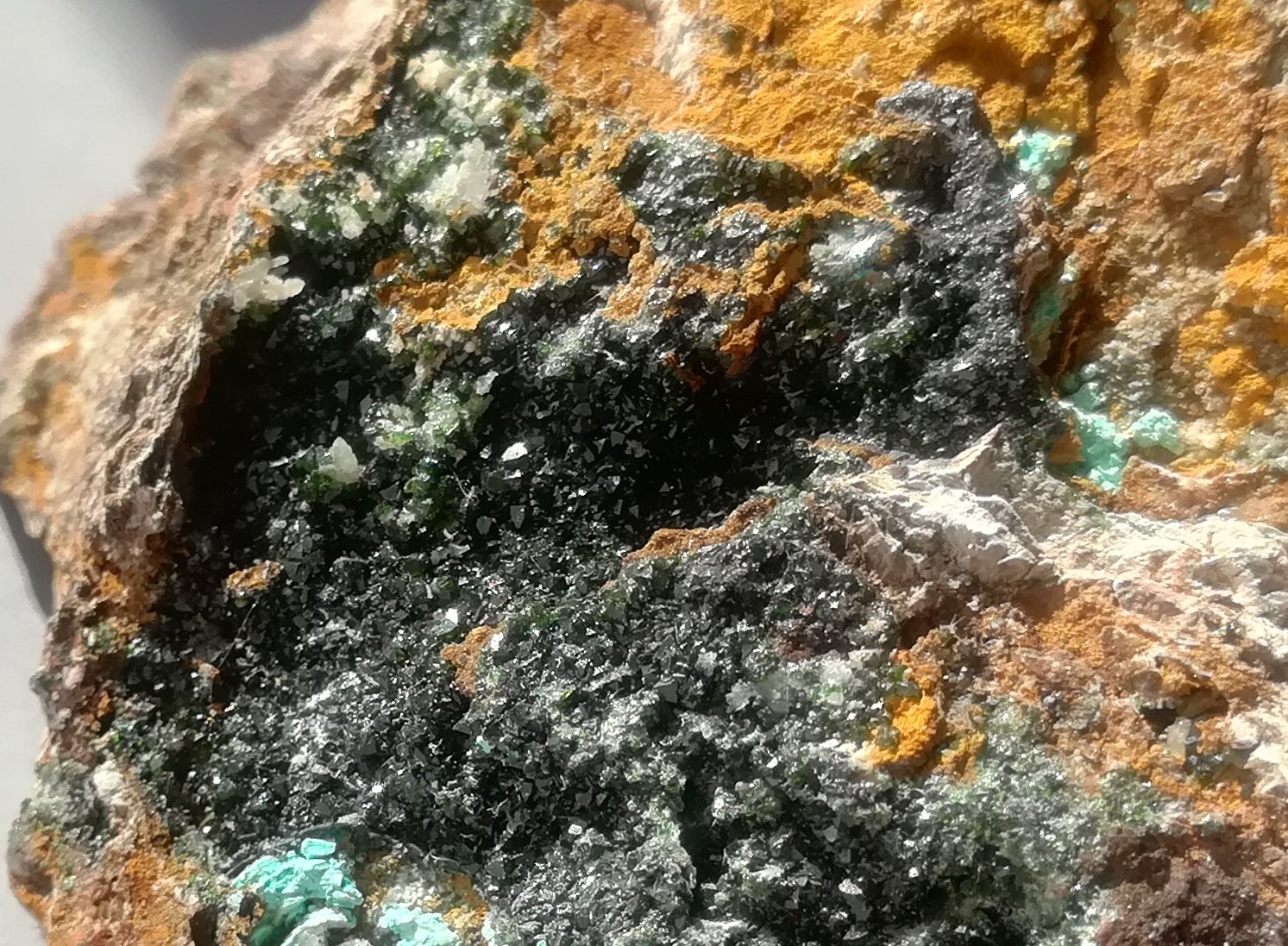 Libethenita
5 x 5 cm.
(Autor: Rafael varela olveira)