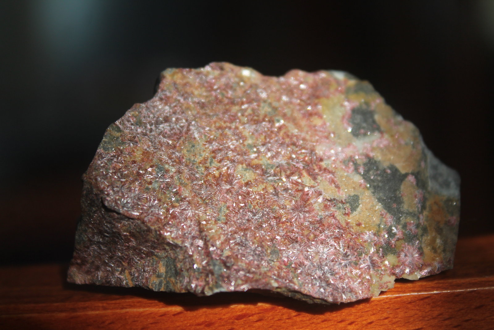 Eritrita (Eritrina)
5 x 4 cm.
(Autor: Rafael varela olveira)