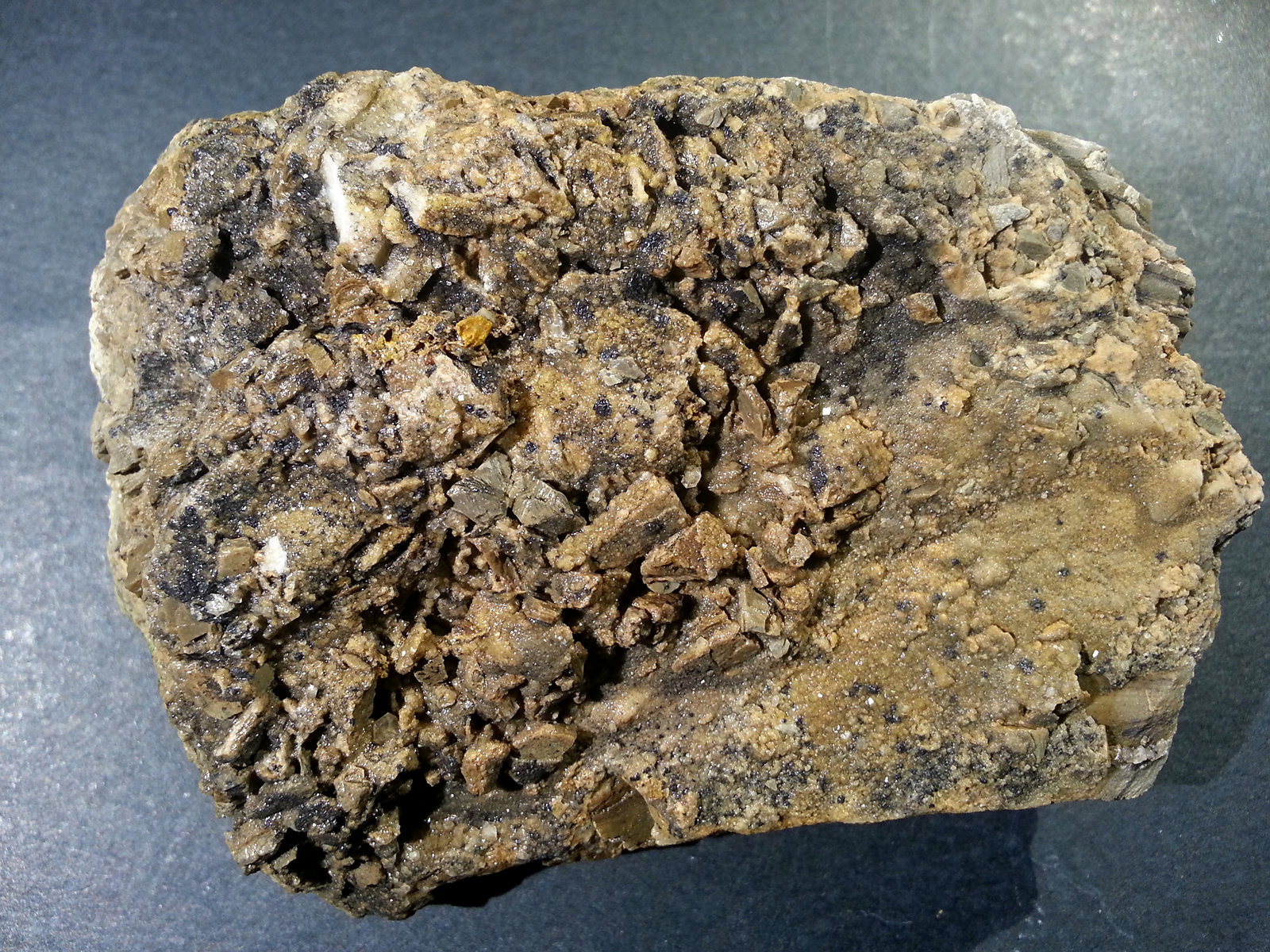 Dolomita-ankerita
7 x 4,5 x 2 cm
(Autor: Javier Rodriguez)