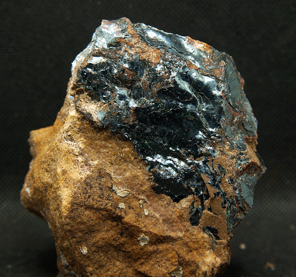 Hematites
9 x 7.5 cm
(Autor: Pedro Antonio)
