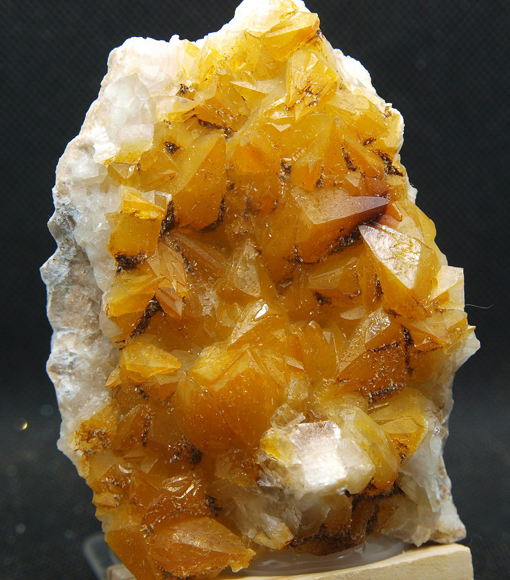 Calcita
9.5 x 5.5 cm
(Autor: Pedro Antonio)