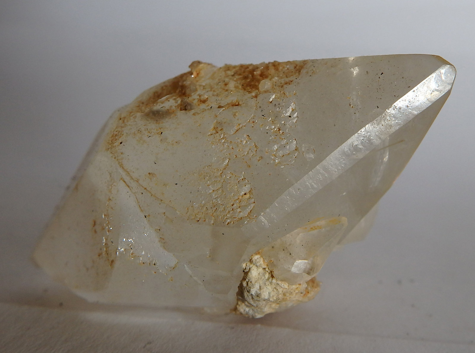 Calcita
5,7 x 3,2 x 2,7 cm
(Autor: heat00)