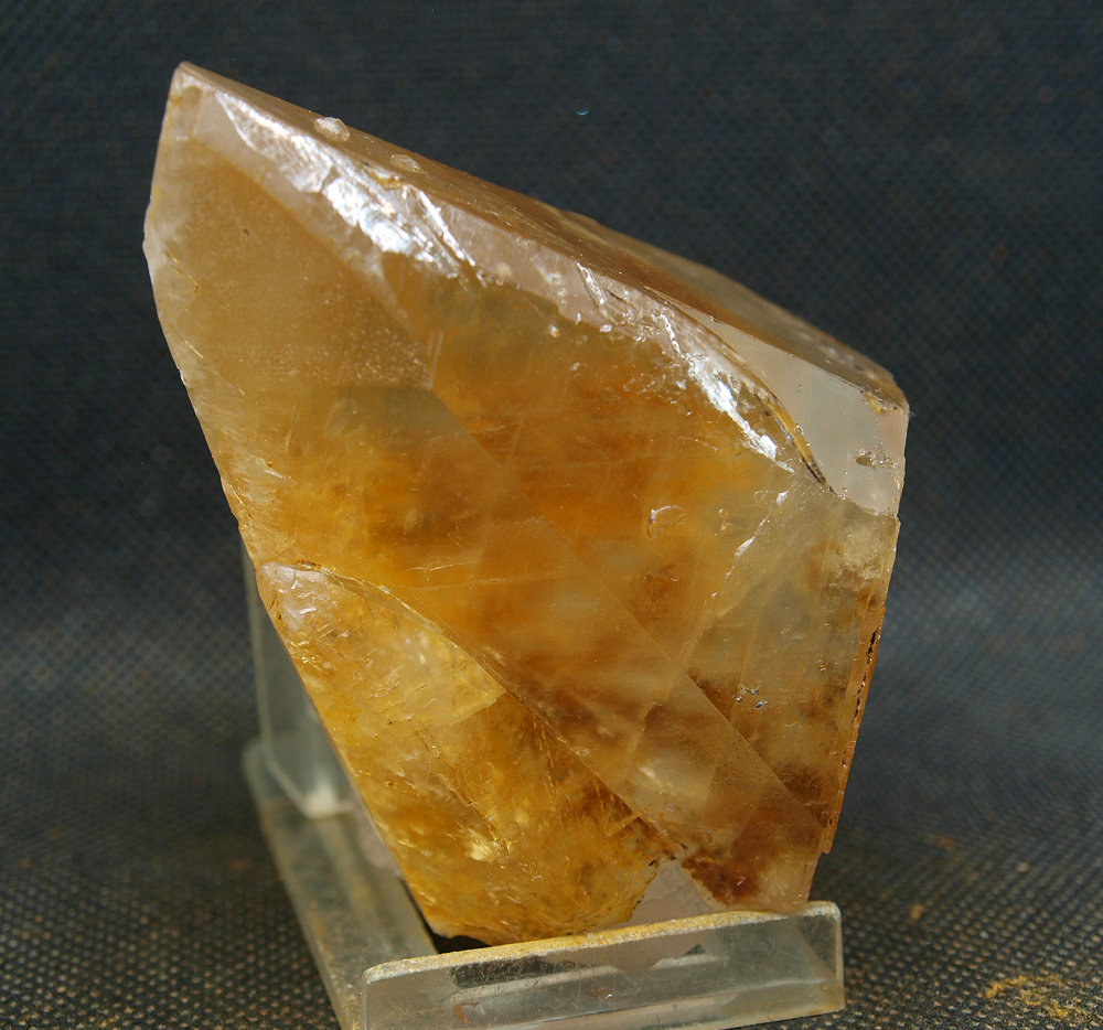 Calcita
8.5 x 6 cm
(Autor: Pedro Antonio)