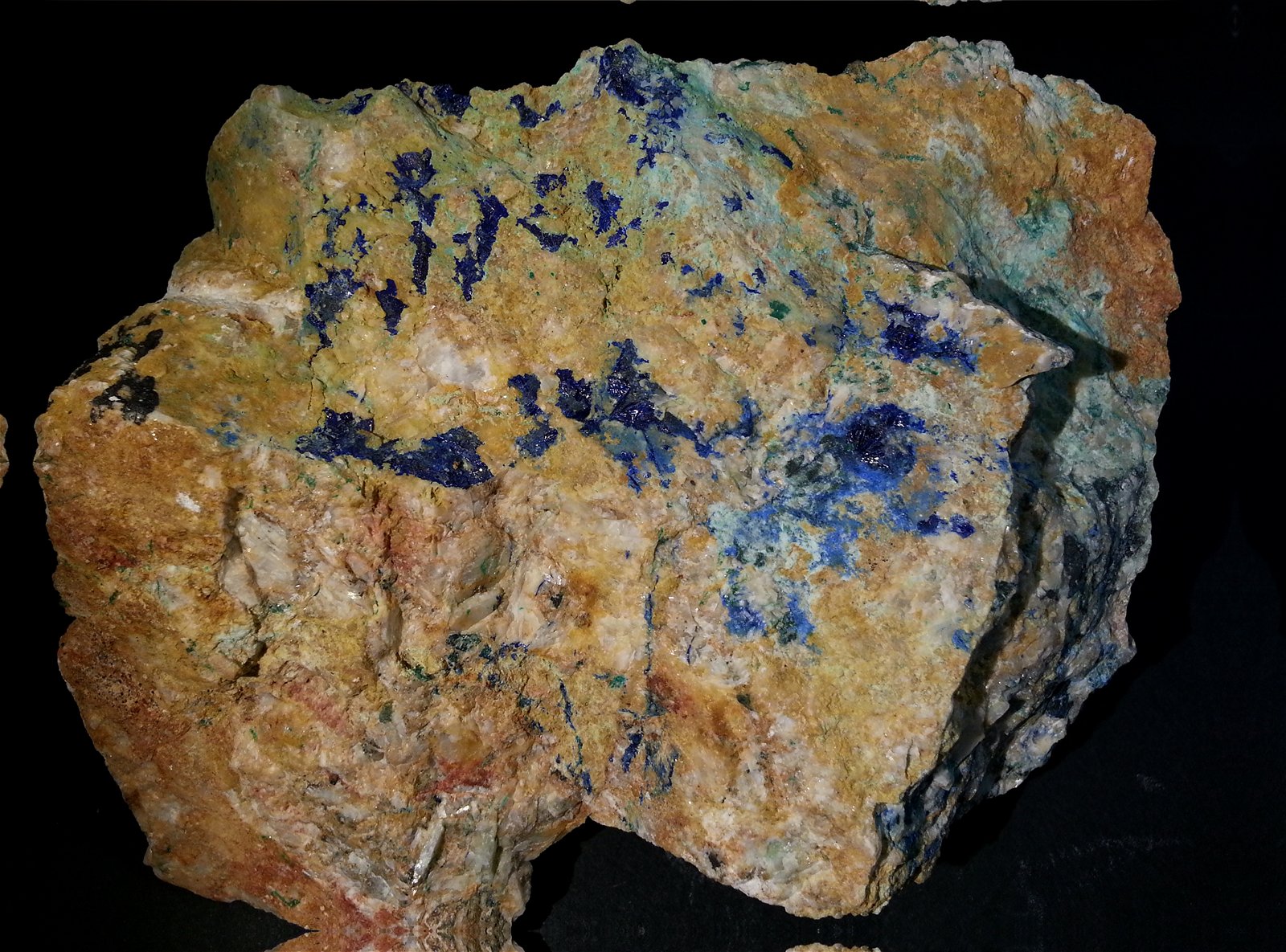 Azurita, malaquita, barita
9 x 7 x 3 cm
(Autor: Javier Rodriguez)