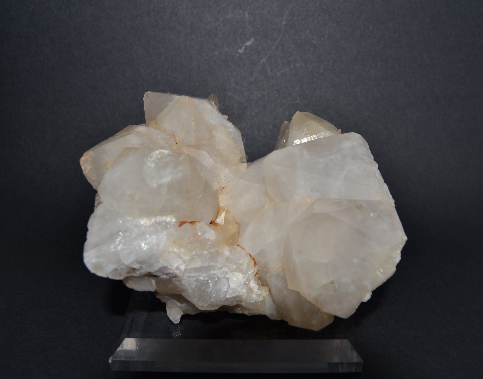 Cuarzo
9,5 x 9 x 6,5 cm
(Autor: Raúl S. Llorente)