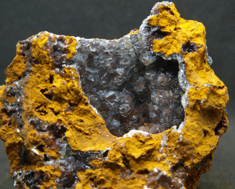 Calcita
9.5 x 9.5 cm
(Autor: Pedro Antonio)