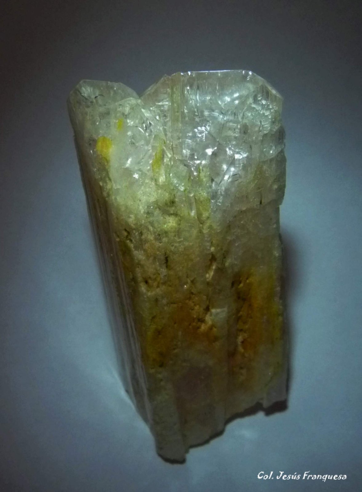 Danburita.
100x50 mm.
(Autor: Jesus Franquesa Baucells)