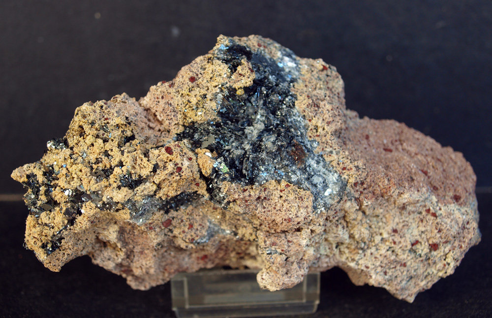 Hematites
12 x 6.5 cm
(Autor: Pedro Antonio)