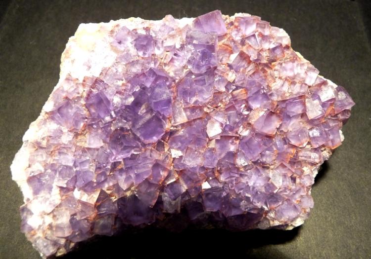 Fluorita
100 x 70 mm.
(Autor: Jesus Franquesa Baucells)