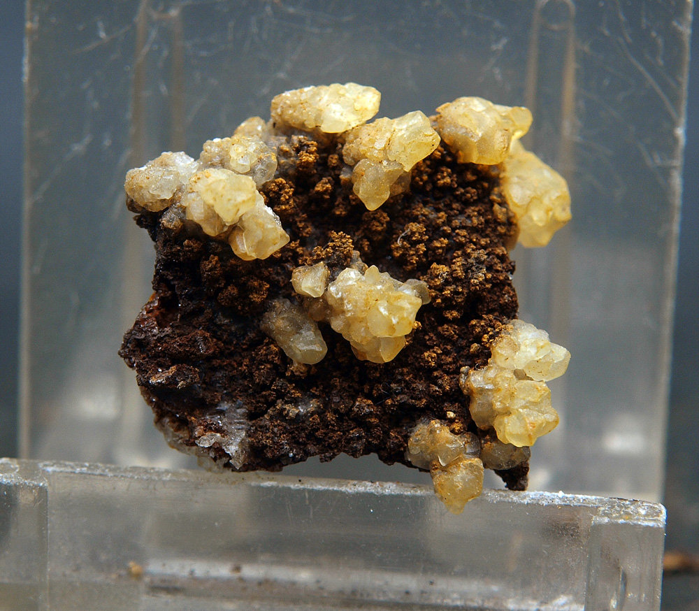 Calcita
6 x 2.5 cm
(Autor: Pedro Antonio)