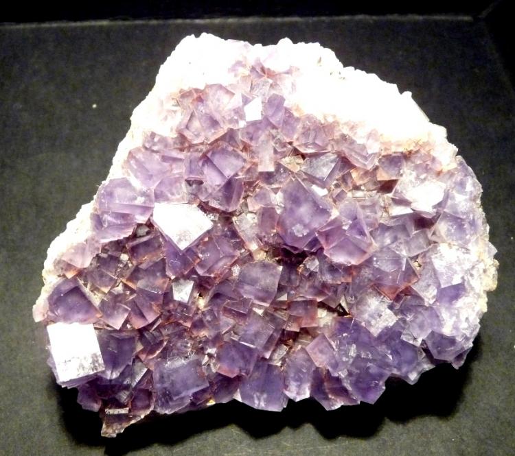 Fluorita
85 x 75 mm.
(Autor: Jesus Franquesa Baucells)