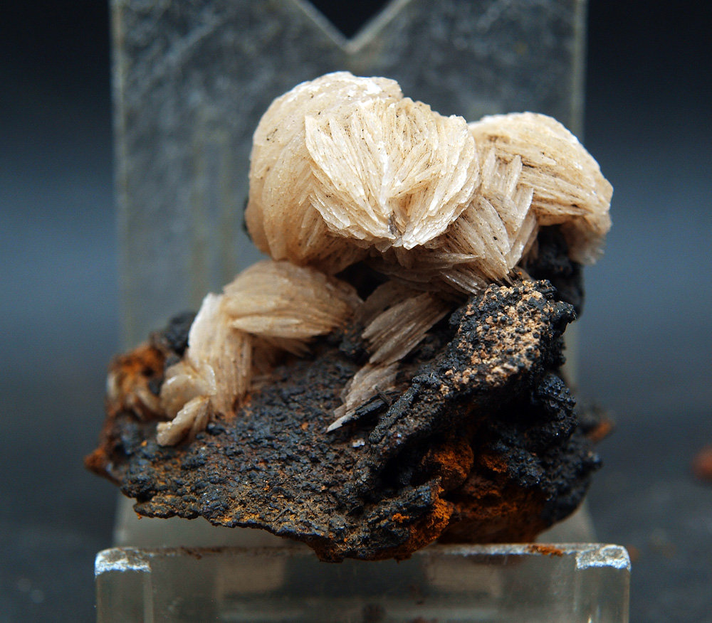 Baritina
3.5 x 4 cm
(Autor: Pedro Antonio)