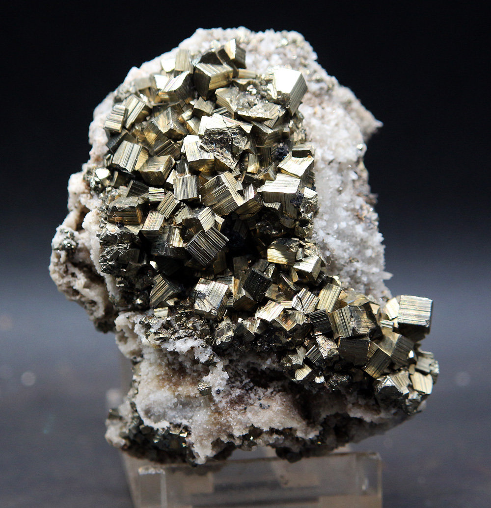 Pirita
7 x 6.5 cm
(Autor: Pedro Antonio)