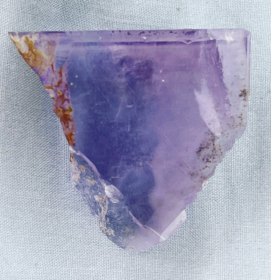 Fluorita
4cm de ancho y 2cm de alto
(Autor: castrominerals)