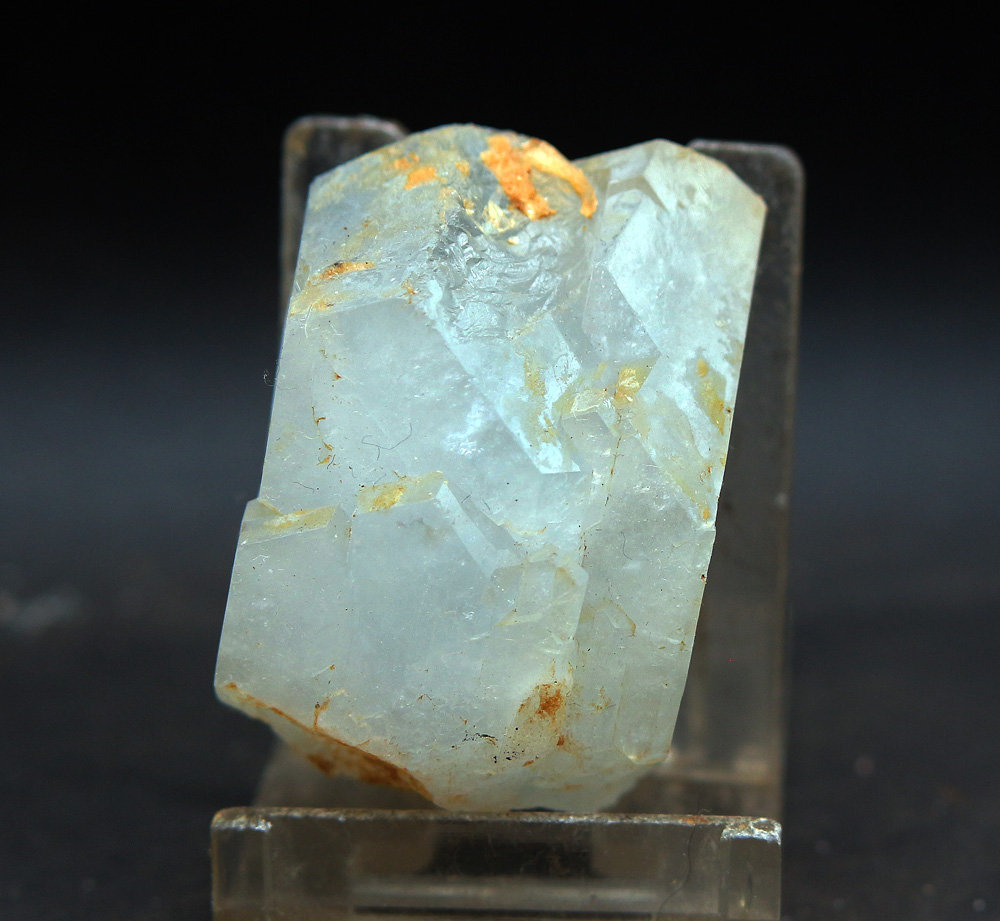 Celestina
3 x 5 cm
(Autor: Pedro Antonio)