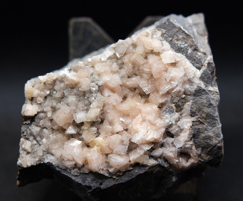 Dolomita
Rambla del Rollet, El Alabastre, La Cañada del Fenollar, Comarca Campo de Alicante, Alicante / Alacant, Comunidad Valenciana / Comunitat Valenciana, España
7 x 5 cm
(Autor: Pedro Antonio)