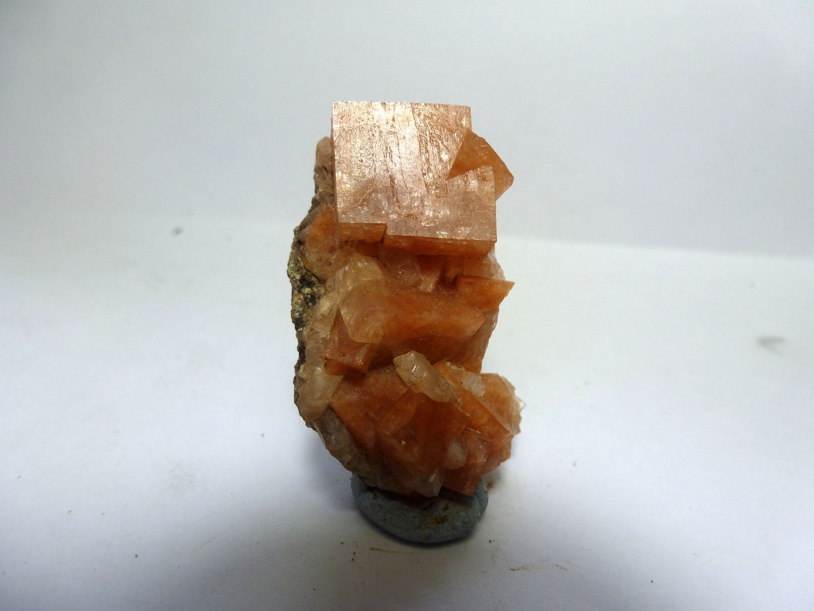 Heulandita-Ca y Chabazita-Ca
Medida: 3 x 1,8 x 1,5 cm
(Autor: Sergio Pequeño)