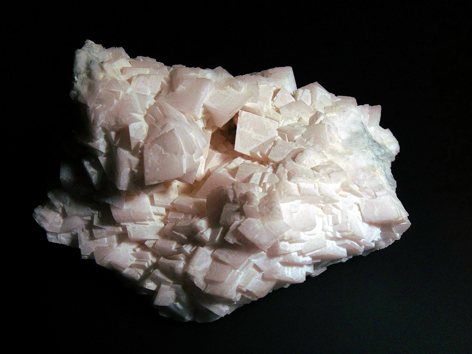 Calcita (variedad manganesífera)
10 x 8 cm.
(Autor: Antonio P. López)