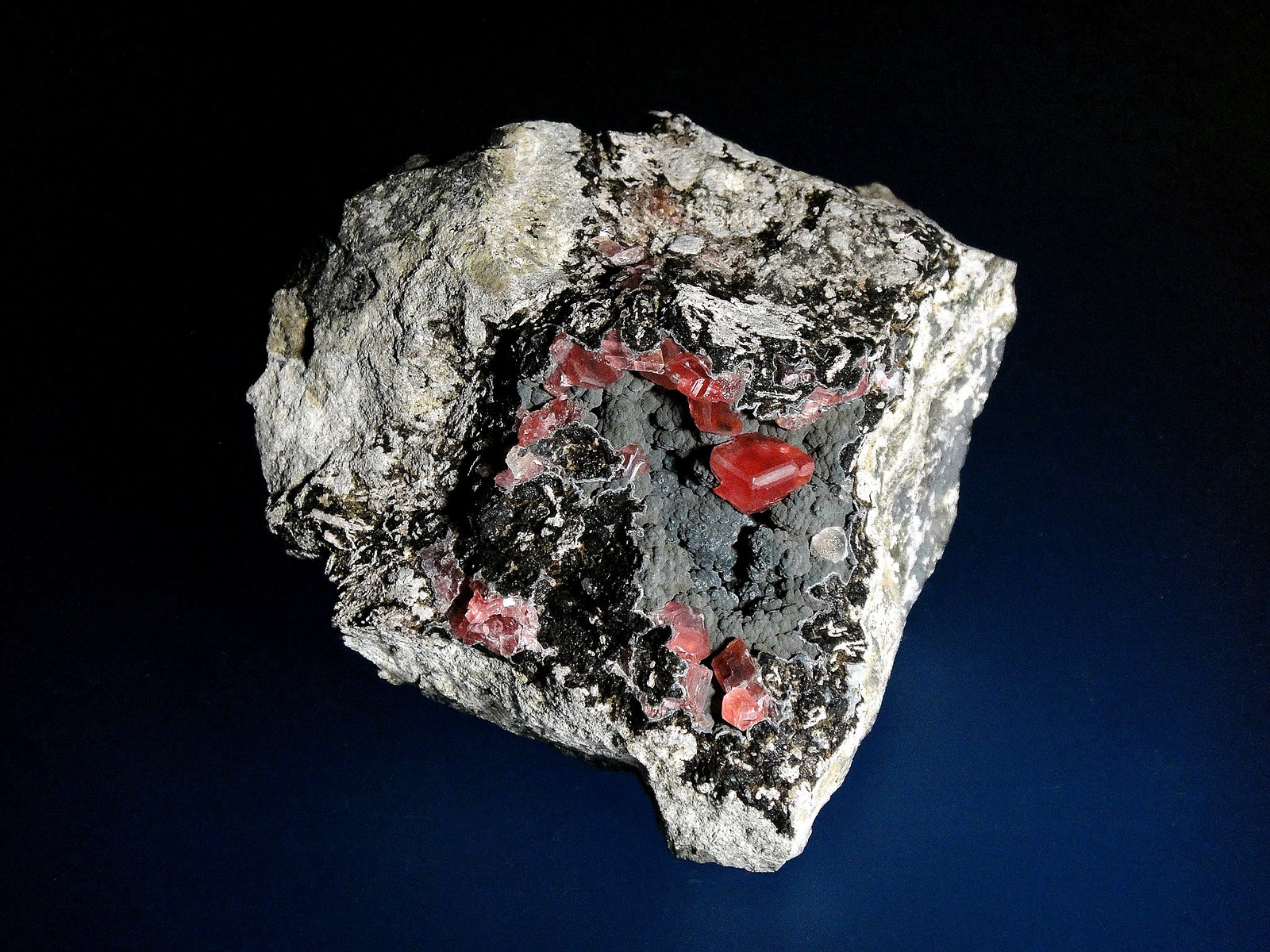 Rodocrosita
9 x 9 cm.
(Autor: Antonio P. López)