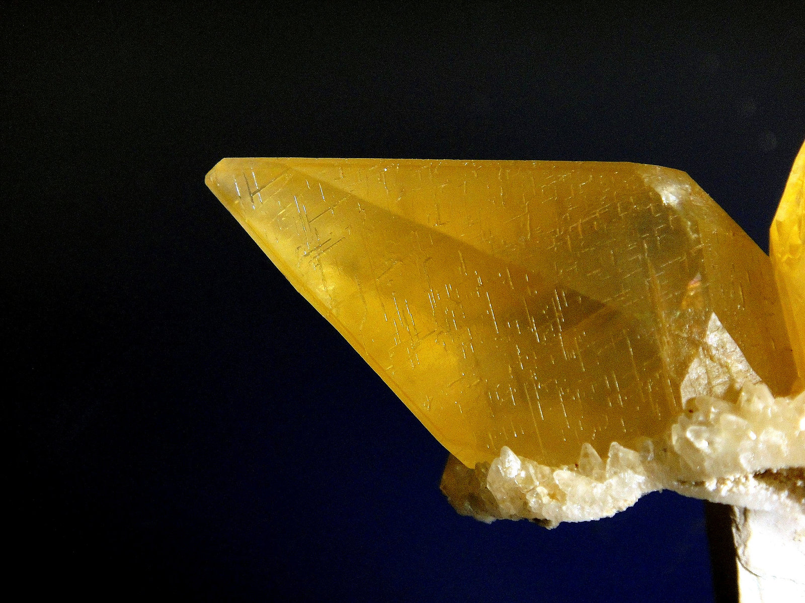 Calcita
Cristal de 5 cm.
(Autor: Antonio P. López)