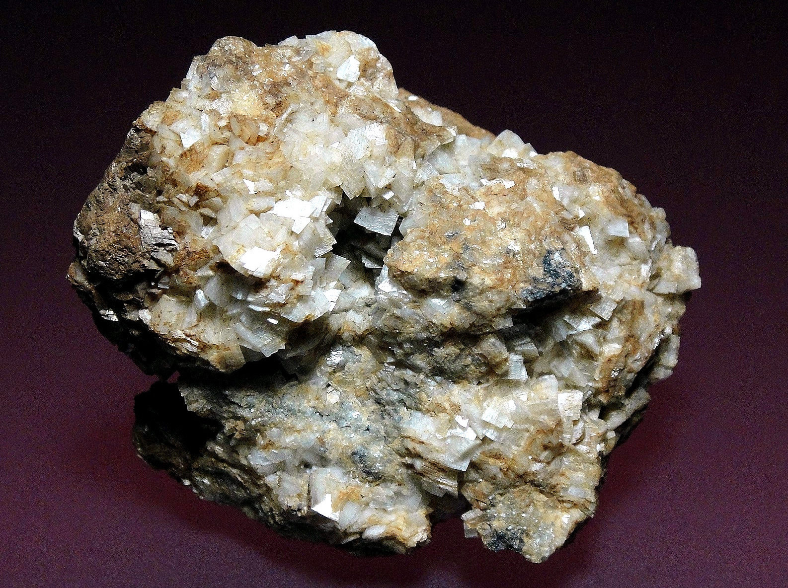 Dolomita
7 x 6 cm.
(Autor: Antonio P. López)