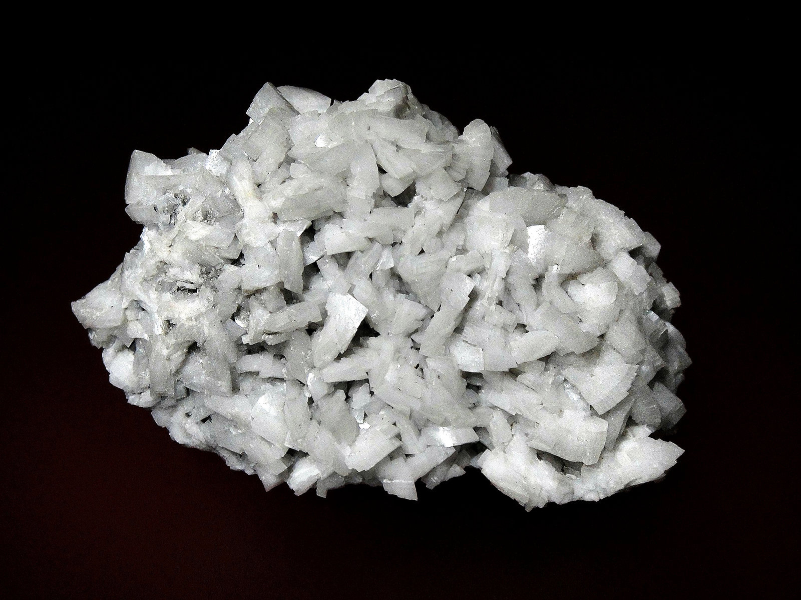 Dolomita
10 x 7 cm.
(Autor: Antonio P. López)