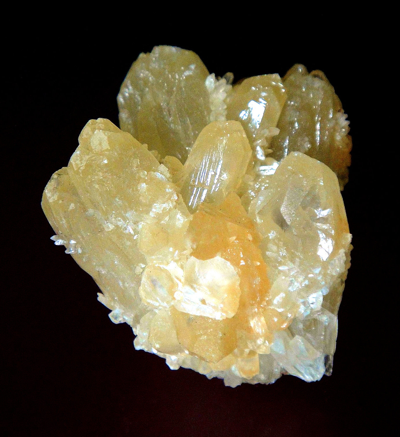 Calcita
4 x 4 cm.
(Autor: Antonio P. López)