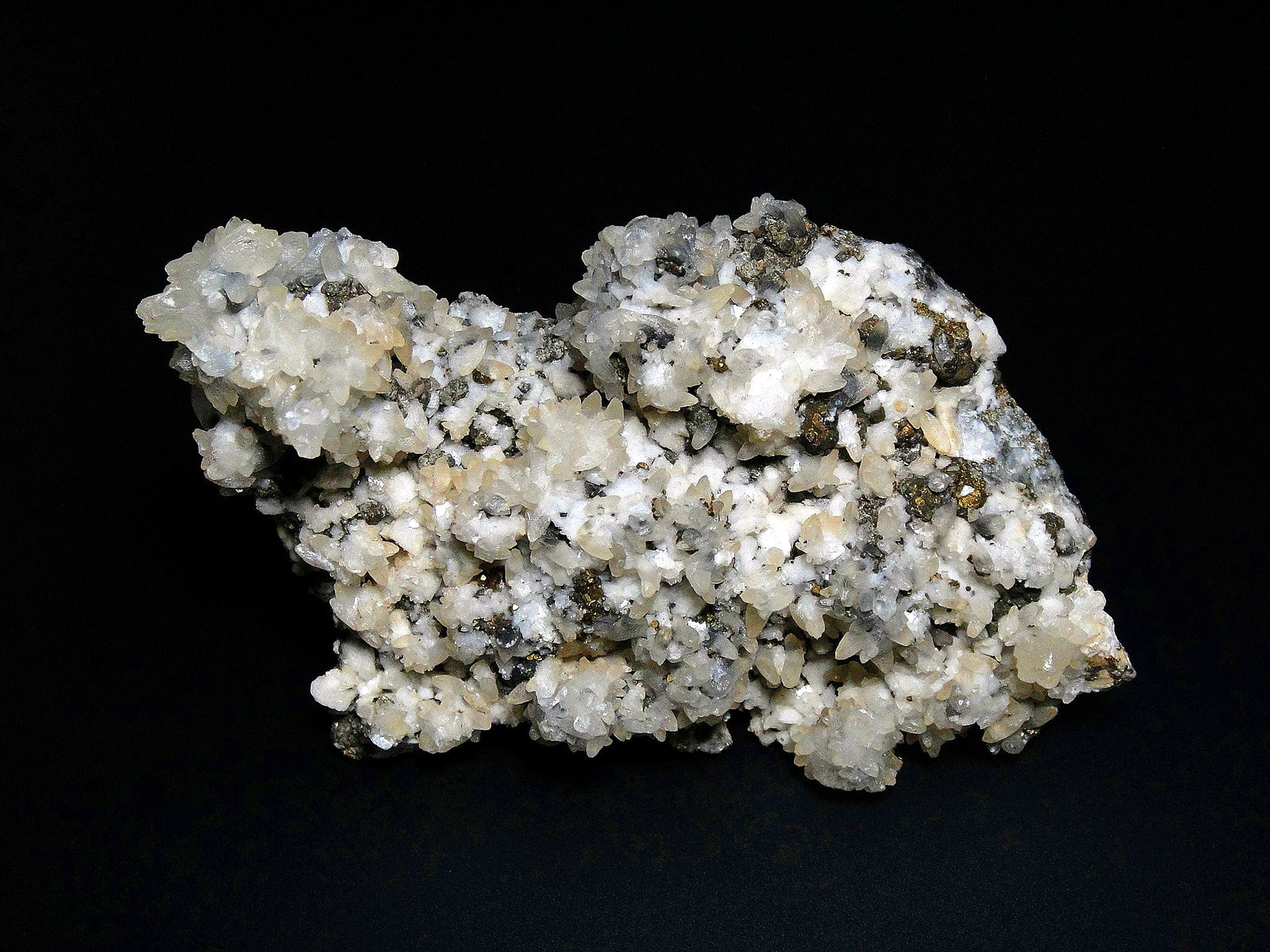 Calcita, Pirita
11 x 7 cm.
(Autor: Antonio P. López)