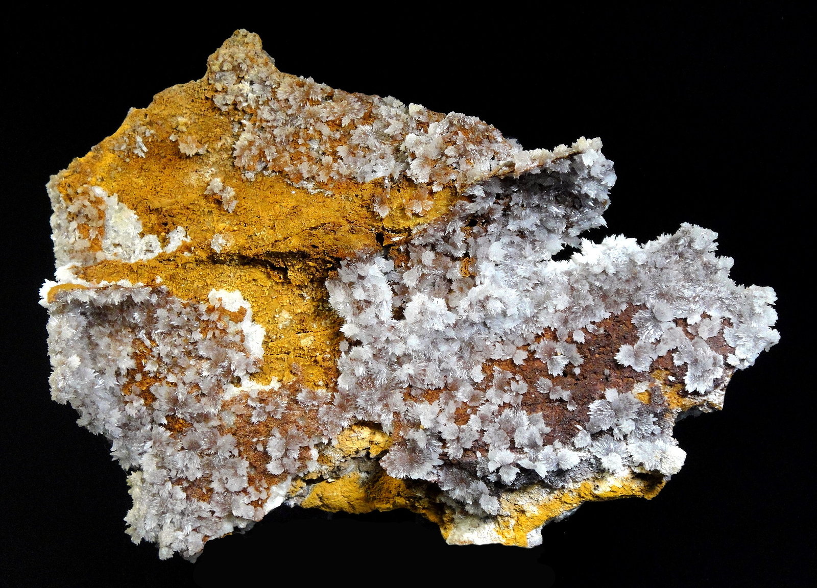 Estroncianita
10 x 7 cm.
(Autor: Antonio P. López)