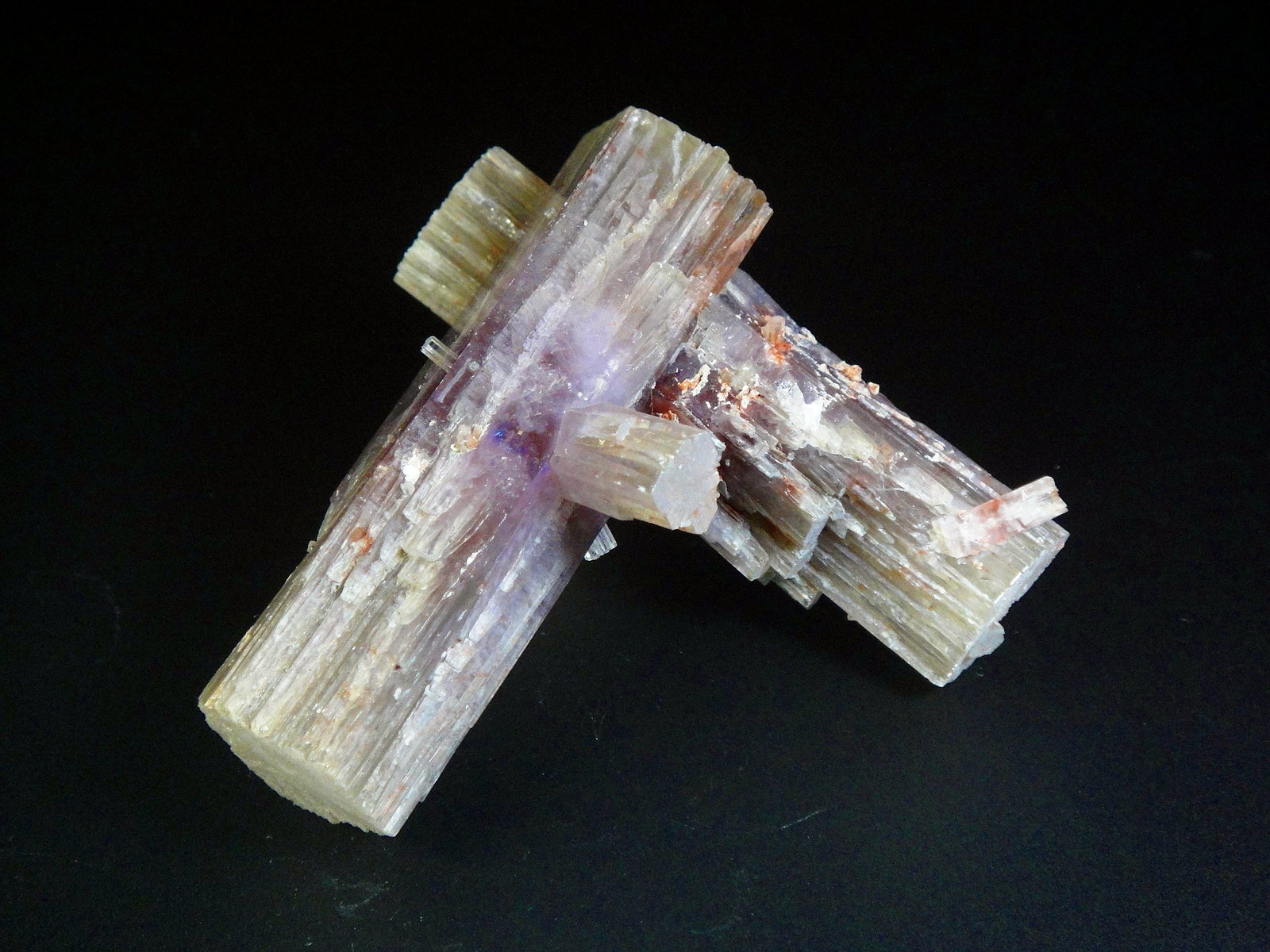 Aragonito
6 x 6 cm
(Autor: Antonio P. López)