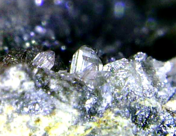 Cerusita
Campo de visión 3 mm.
(Autor: Antonio P. López)