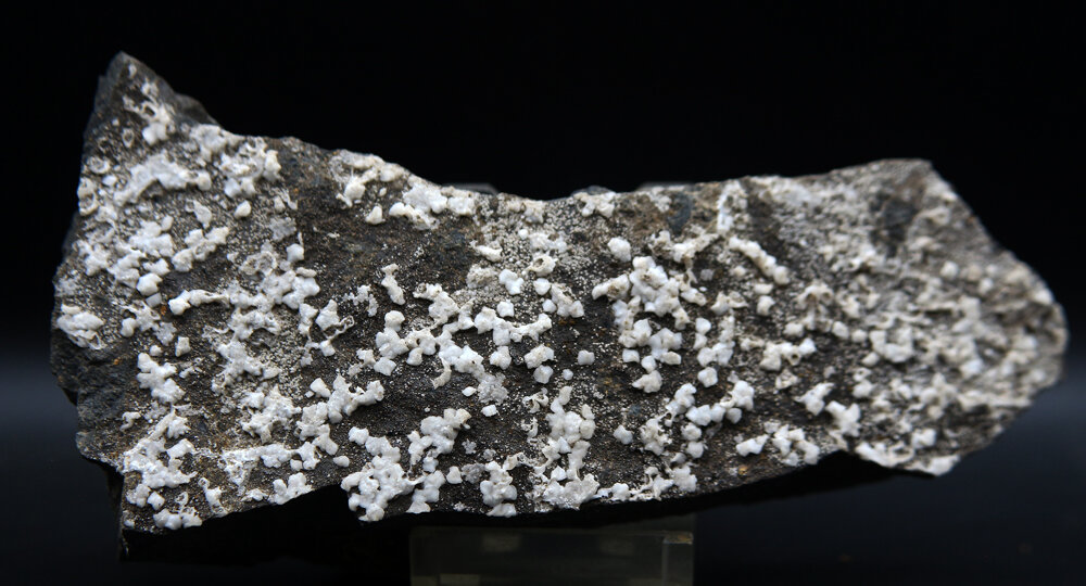 Calcita
Cantera Arzollar, Valverde, Ciudad Real, Comarca Campo de Calatrava, Ciudad Real, Castilla-La Mancha, España
14 x 6 cm
(Autor: Pedro Antonio)