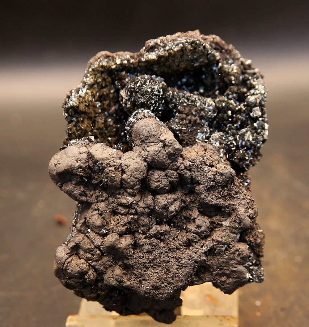 Pirolusita   y psilomelana
Haití Mine, Cabezo de San Ginés, San Ginés de la Jara, Cartagena, Comarca Campo de Cartagena, Region of Murcia (Murcia), Spain
7 x 5 cm
(Autor: Pedro Antonio)