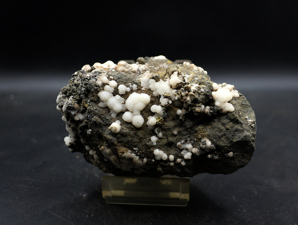 Calcita
Volcán de la Fuente del Arzollar, Valverde, Ciudad Real, Comarca Campo de Calatrava, Ciudad Real, Castilla-La Mancha, España
9 x 6 cm
(Autor: Pedro Antonio)