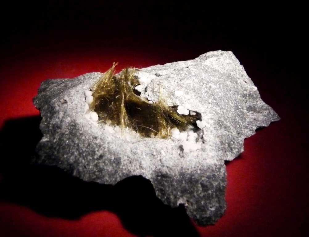 Tuperssuatsiaita
60x45 mm.
(Autor: Jesus Franquesa Baucells)
