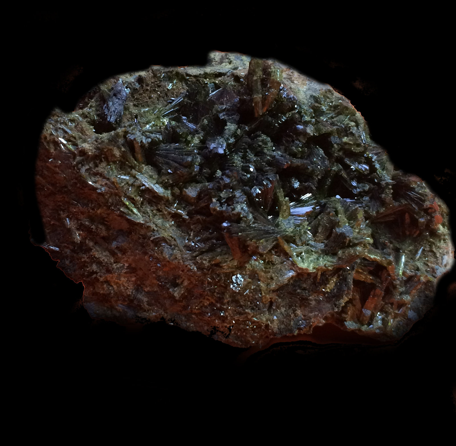 Epidota
8x7cm
(Autor: Obsi)