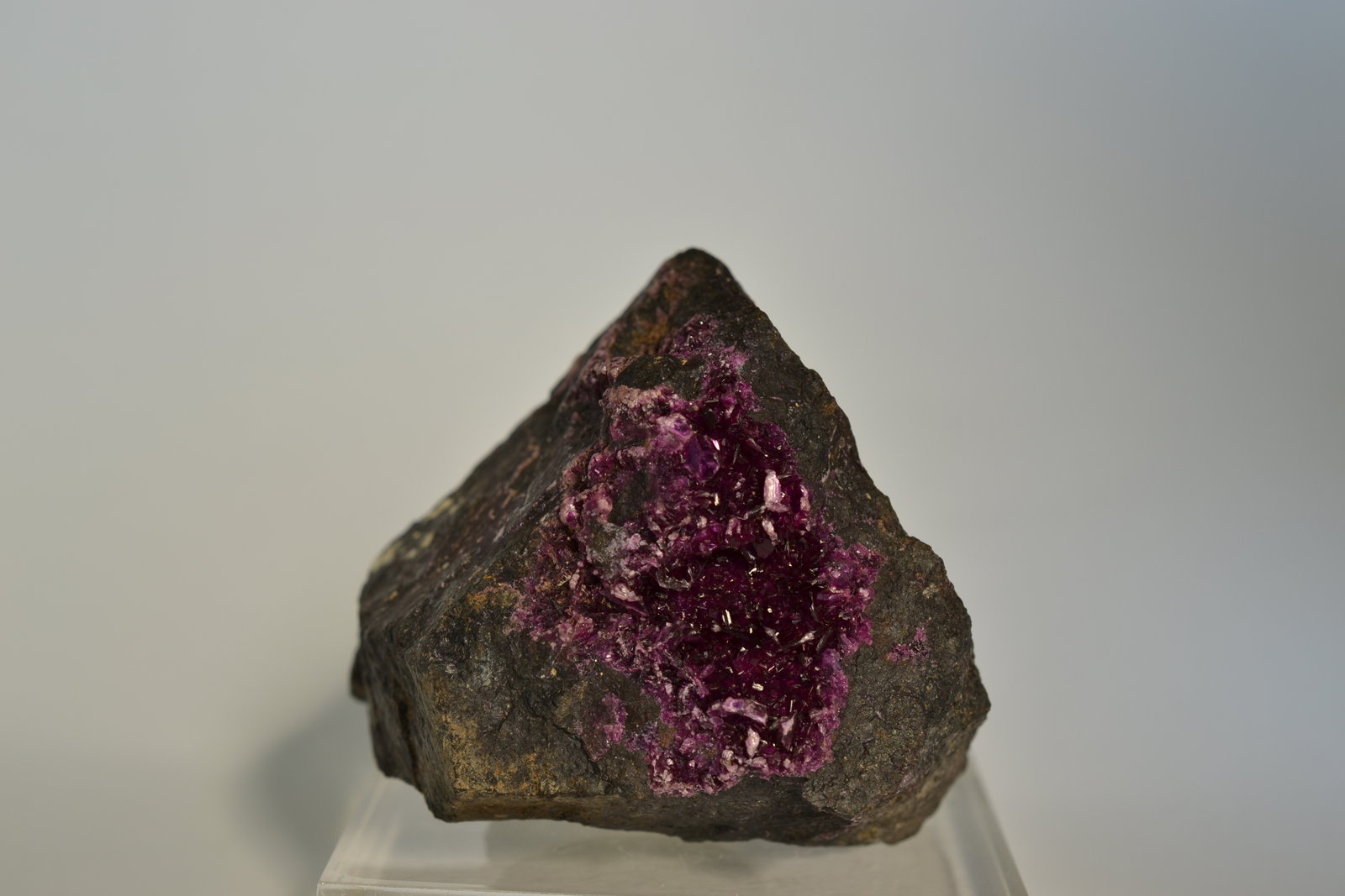 Clinocloro (variedad kämmererita)
6 x 5 x 5 cm.
(Autor: Raúl S. Llorente)